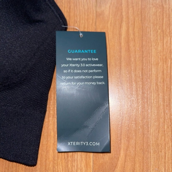 COPY - NWT 3 Piece Xterity 3.0 Performance - Picture 10 of 14